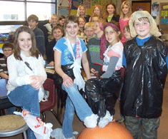 Lakeside students lead effort to reduce plastic bag use; selling reusable bags