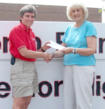 NBHS&#8200;accepts donation to scholarship fund