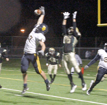 Homecoming not so happy, Eagles pound Wildcats 33-6