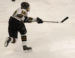 'Cats limit Benik, outgun St. Francis