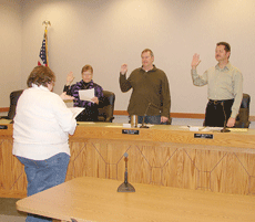 Taylors Falls welcomes new council member; adopts employee wages 