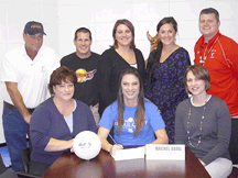 Barg signs to play ball at next level