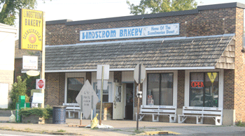 Lindstrom Bakery relies on local support