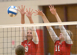 Vikings split first two conference games