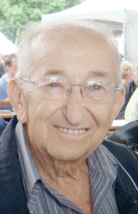 Leo T.  Piasecki