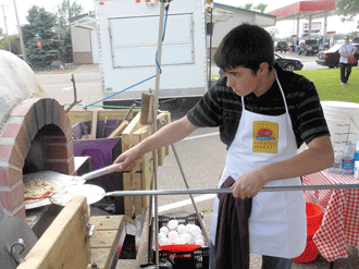 Fresh pizza is a learning experience at Chisago City Friday farmers' market