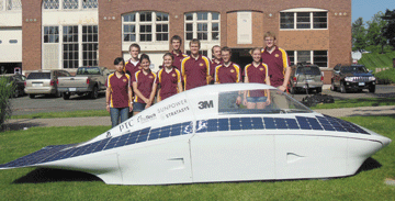 Local tekkie has major role in world solar car challenge