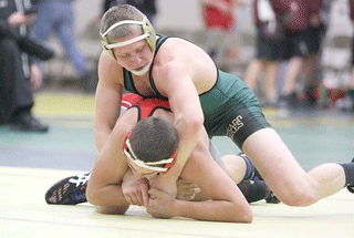 Sontag second wrestler in five years to win Paul Bunyan Tourney