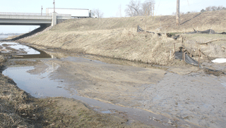 Lindstrom City Council airs channel complaint