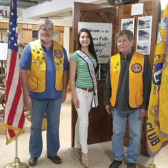 Local pagaent finalist pitches-in for Wannigan Days 