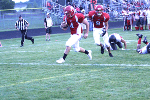 North Branch football team scores 44 straight points to smother Denfeld