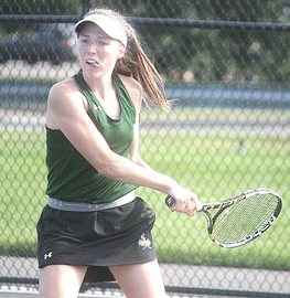 Tennis seasons end for 'Cats and Vikings