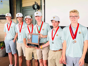 CL Golf tops-off great season, two make it to state