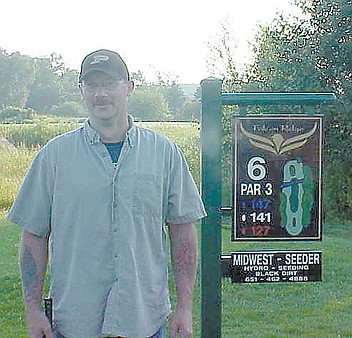 Janke wins closest to the pin contest at Falcon Ridge