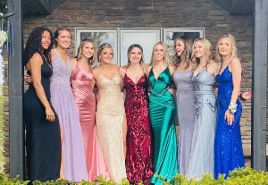 After a yearlong hiatus, CL prom back with a bang