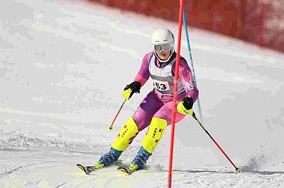 Girls alpine ski team proudly reps Chisago Lakes at state tournament