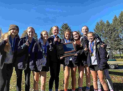 CL&#8200;girls X-country team makes history with first state meet berth