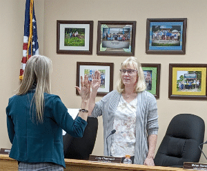 Lindstrom has mayor, two council seats filled