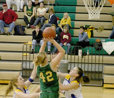 ‘Cats pick up first win 