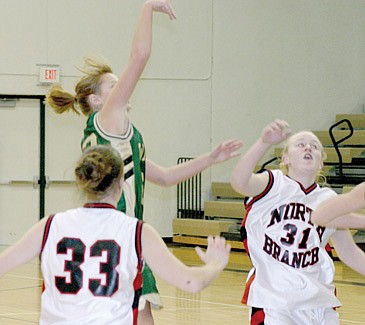 Vikings use third quarter burst to get past ‘Cats