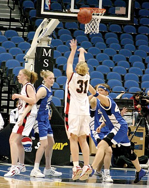 Vikings struggle from free throw line, fall to Sartell