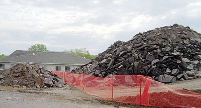 City, state officials get an ear-full about rubble pile in Chisago City 