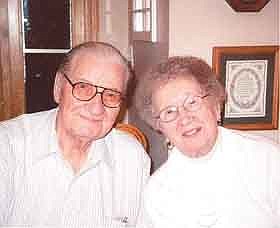 Couple celebrates 70 years of marriage