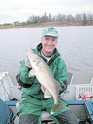 Pre-spawn walleyes on the Rainy River