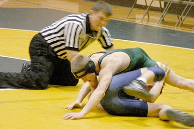 Wildcat wrestlers pin everything in sight