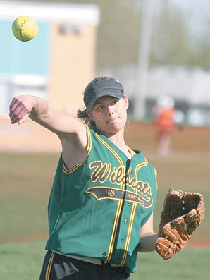 Wildcat softball team drops two conference games despite strong play of Nelson, Novak and Slagerman