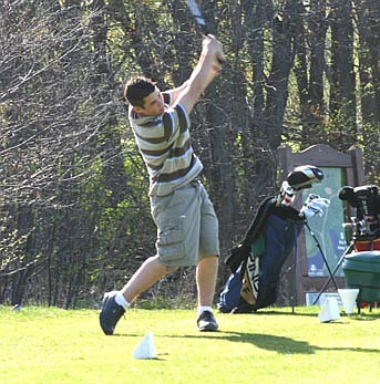 CL boys have rough week on the links