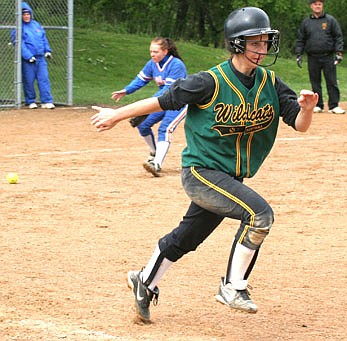 Wildcats softball team hits bumpy stretch