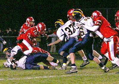 North Branch gets second NSC win over Hylanders at homecoming