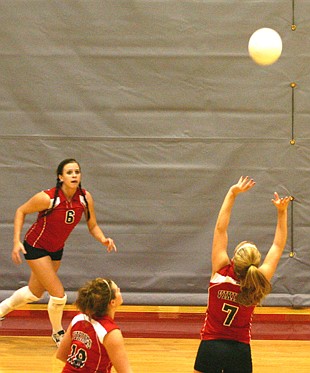 Viking volleyball improves to 8-2 in NSC 