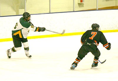 Wildcat boys' hockey team drops the puck and two close games