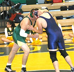 Wildcat wrestlers win two, 5th at Prior Lake meet 