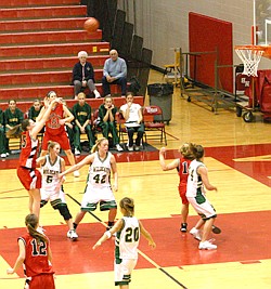 Vikings reverse early loss to Wildcat girls