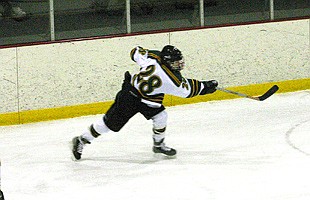 Chisago Lakes boys' hockey team comes up short against Cambridge