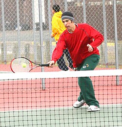 Wildcats kick off tennis season with 7-0 win 