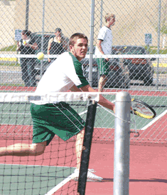 Wildcats finish season on strong note, qualify for section finals 