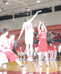 Viking's defense a mainstay in two tough conference losses 