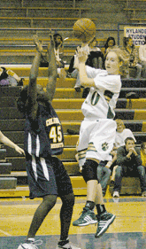 Tinjum sinks St. Louis Park with amazing performance, 'Cats start 2-0 in NSC